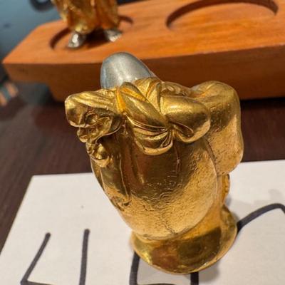 3 Buddhas on Stand