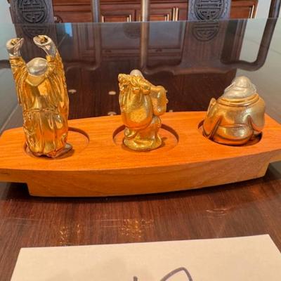 3 Buddhas on Stand