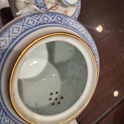 Teapots and Cups