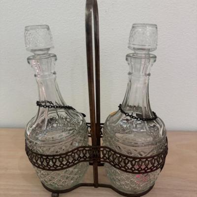 2 Decanters with holder