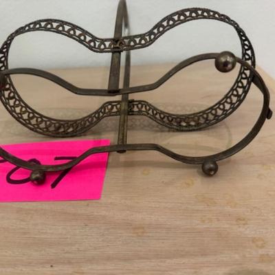 2 Decanters with holder