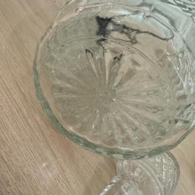 2 Decanters with holder