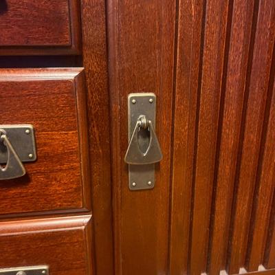 Mission Style Sideboard (DR-MG)