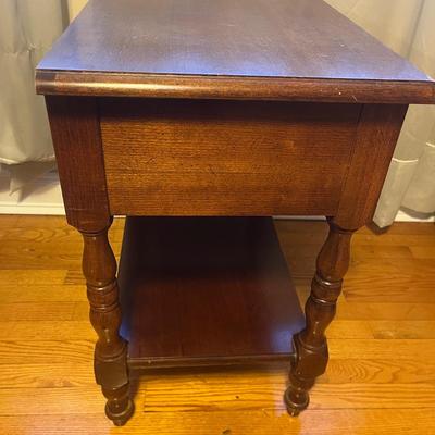 American Drew End Table (DR-MG)