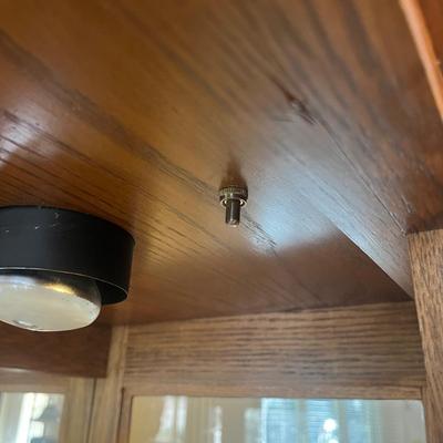 Lighted Curio Cabinet (DR-MG)