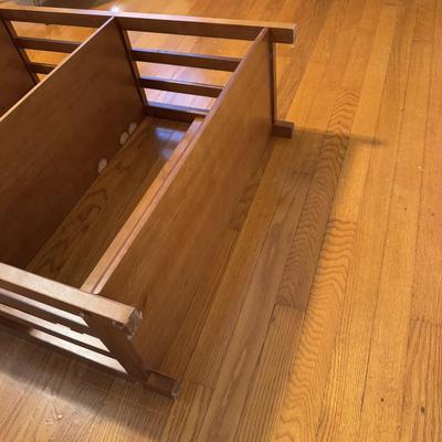 Contemporary Mission-Style Wooden Bookshelf (GB-DZ)