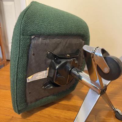 Steelcase Swivel Office Chair (GB-DZ)