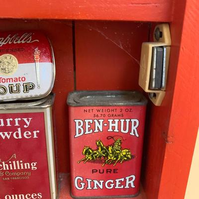 Vintage Spice Tins Case w/Tins +++