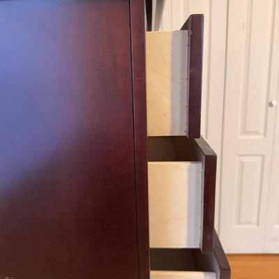 Broyhill Five-Drawer Dresser (GB-DZ)