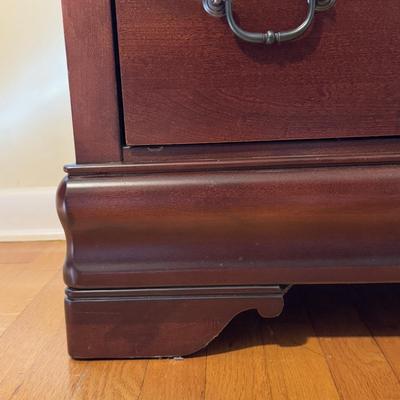 Broyhill Five-Drawer Dresser (GB-DZ)