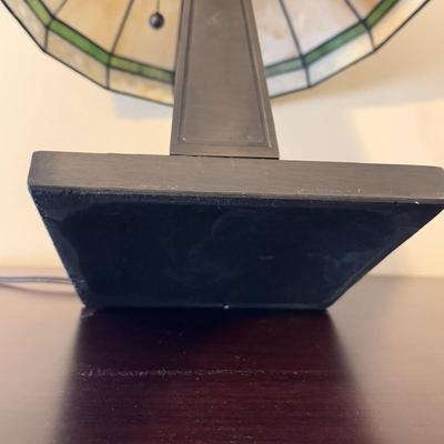 Tiffany Style Stained Glass Table Lamp (GB-DZ)
