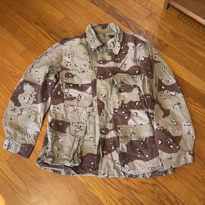 Army Desert Storm Camo Jacket and Pants - Men’s Large (GB-DZ)