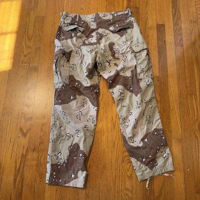Army Desert Storm Camo Jacket and Pants - Men’s Large (GB-DZ)