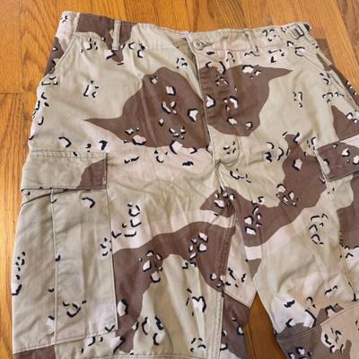 Army Desert Storm Camo Jacket and Pants - Men’s Large (GB-DZ)