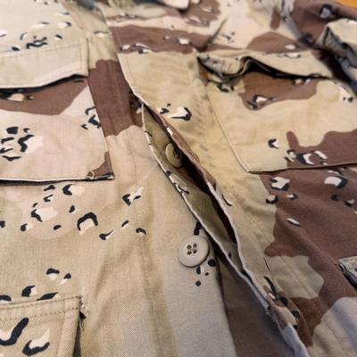 Army Desert Storm Camo Jacket and Pants - Men’s Large (GB-DZ)