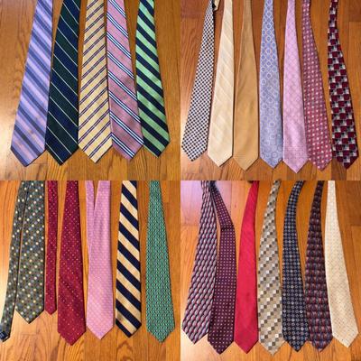 Brooks Bros, Jos A Banks, Tommy Hilfiger, and More with Pocket Squares (GB-DZ)