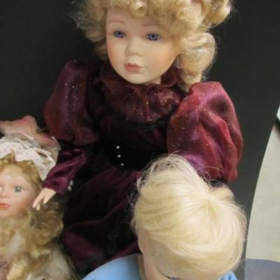 Vintage Porcelain Collector Dolls Mann Mary Tretter
