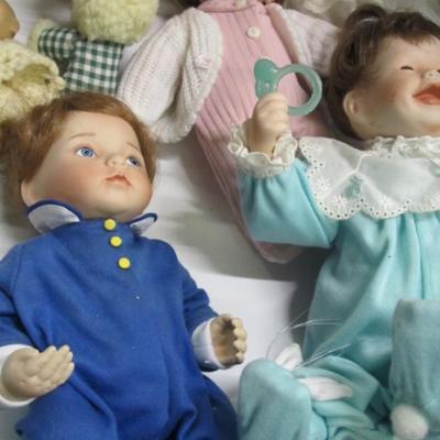 Vintage Porcelain Collector Dolls Mann Mary Tretter