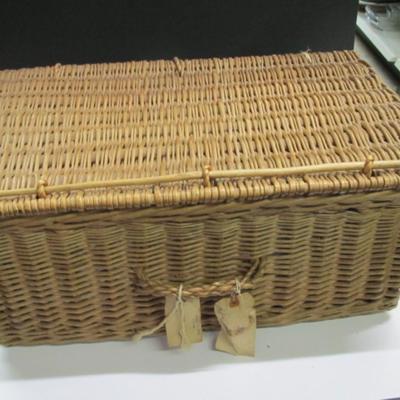 Bushel Basket & Wicker Basket