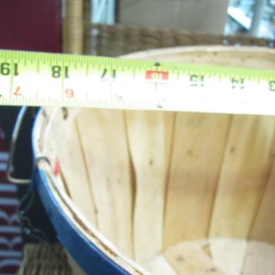 Bushel Basket & Wicker Basket
