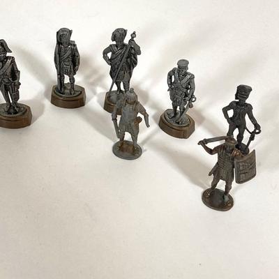 LOT 69: Collection of Miniature Metal / Plastic Toy Figurines and More