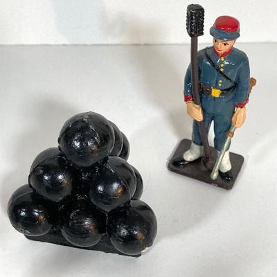 LOT 69: Collection of Miniature Metal / Plastic Toy Figurines and More
