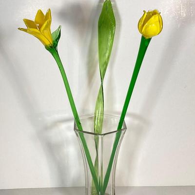 LOT 71: Stunning Hand Crafted Art Glass Flowers and Hoosier Vase