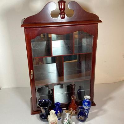 LOT 76: Wood / Mirror Display Cabinet with Collection of Small / Miniature Sized Vases