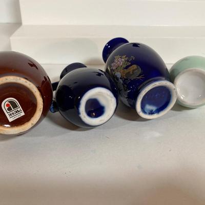 LOT 76: Wood / Mirror Display Cabinet with Collection of Small / Miniature Sized Vases