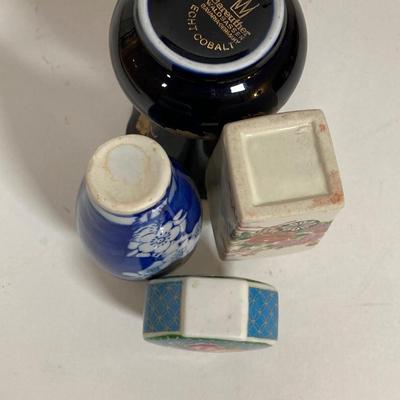 LOT 76: Wood / Mirror Display Cabinet with Collection of Small / Miniature Sized Vases