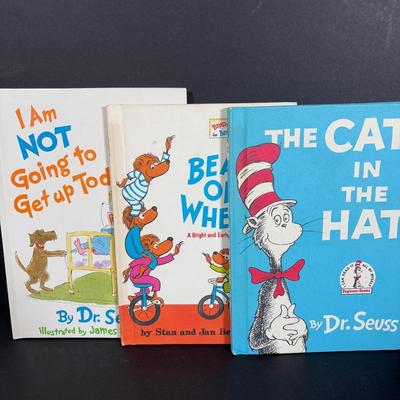 LOT 90: Dr. Suess Books, Wind-up Walking Toys. Simpsons Pez Dispensers, Fisher Price Medical Kit & More