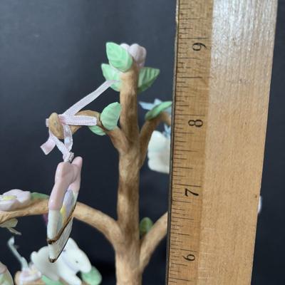 LOT 107: Lenox Easter Tree