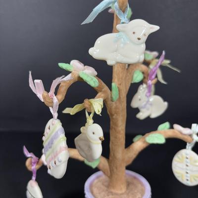LOT 107: Lenox Easter Tree