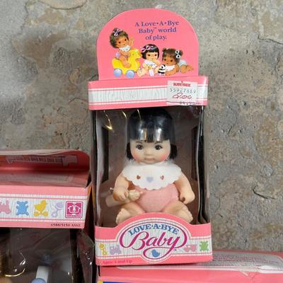 LOT 109: Vintage Love A Bye Baby Collection