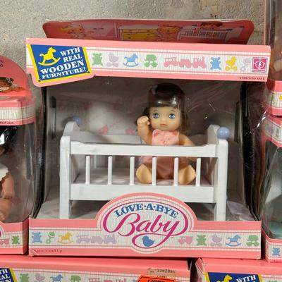 LOT 109: Vintage Love A Bye Baby Collection