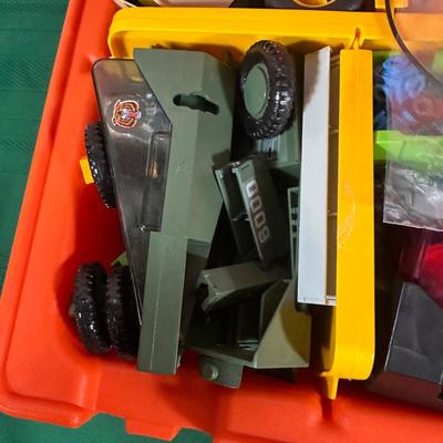 LOT 111: Construx by Fisher Price & Lego Collection