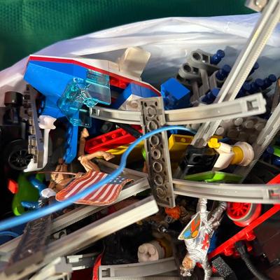 LOT 111: Construx by Fisher Price & Lego Collection