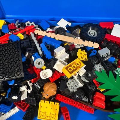LOT 111: Construx by Fisher Price & Lego Collection