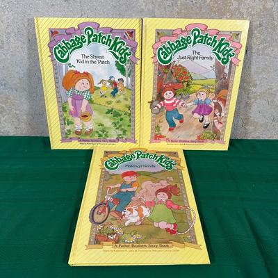 LOT 112: Cabbage Patch Kids Collection!