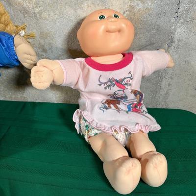 LOT 112: Cabbage Patch Kids Collection!