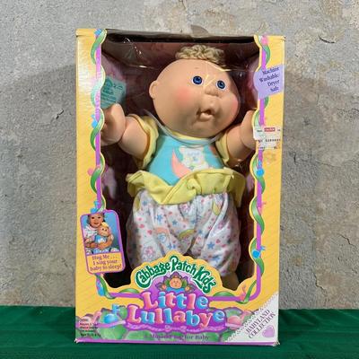 LOT 112: Cabbage Patch Kids Collection!