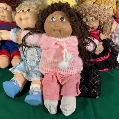 LOT 112: Cabbage Patch Kids Collection!