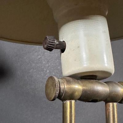 LOT 113: Vintage Toleware Table Lamp