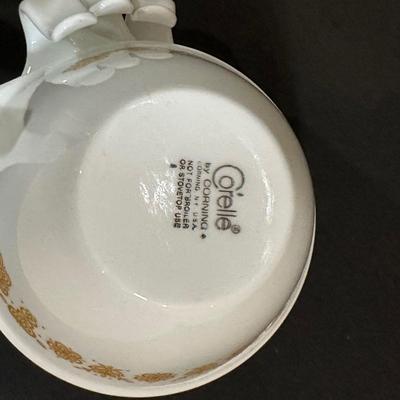 LOT 115: Frosted Prisma Glasses, Land O Lakes Mug, Mason Jars & More