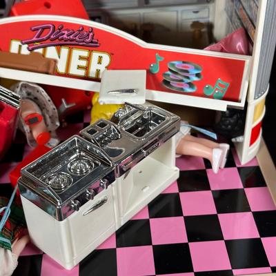 LOT 117: Dixie’s Diner by Tyco w/ Box
