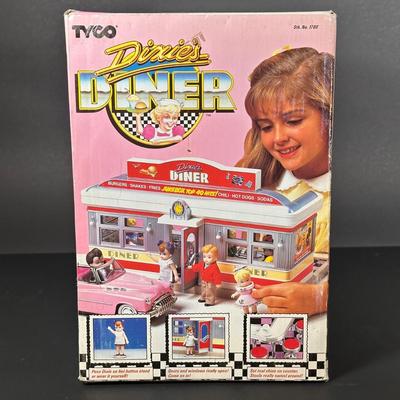 LOT 117: Dixie’s Diner by Tyco w/ Box