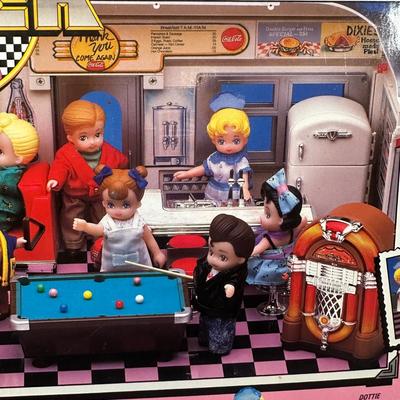 LOT 117: Dixie’s Diner by Tyco w/ Box
