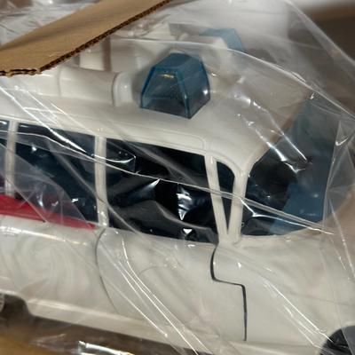 LOT 118: The Real Ghostbusters Kenner Classics Retro Ecto-1 (Brand New In Box)
