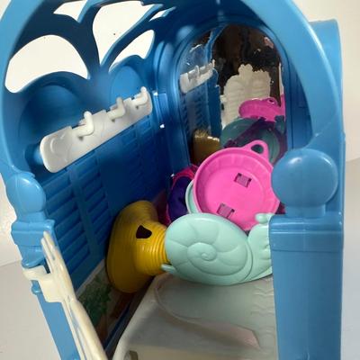 LOT 120: Vintage My Little Pony Pretty Parlor & More Vintage Toys