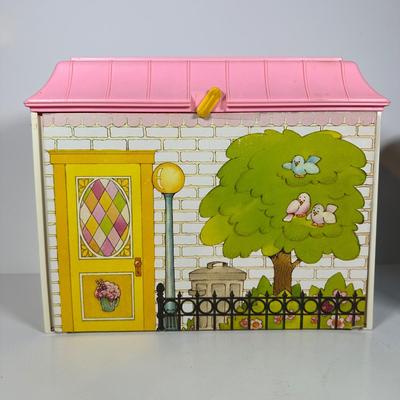 LOT 120: Vintage My Little Pony Pretty Parlor & More Vintage Toys